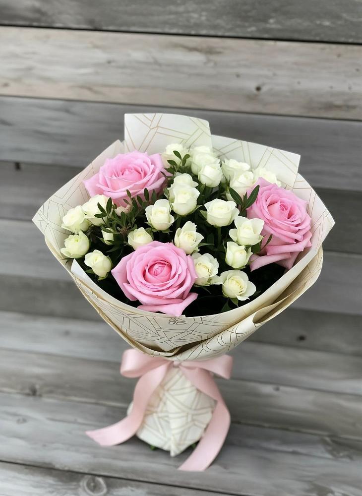 Букет цветов из: Розы в Сулаке