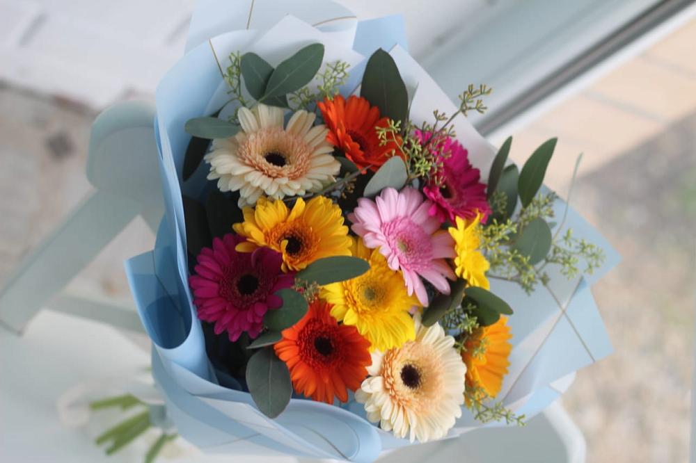 Букет цветов из: Герберы в Сулаке