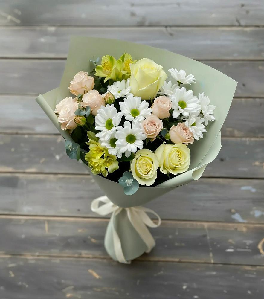 Букет цветов из: Альстромерии, Розы и Хризантемы в Сулаке