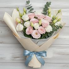 Букет цветов из:  Лизиантусы в Сулаке