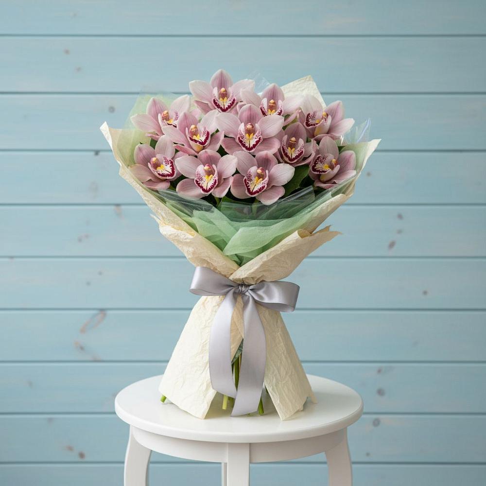 Букет цветов из: Орхидеи и Розы в Сулаке