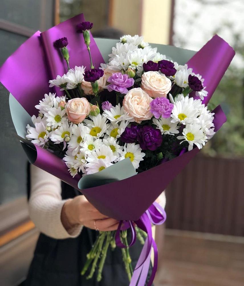 Букет цветов из: Хризантемы, Гвоздики и Розы в Сулаке