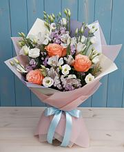 Букет цветов из:  Лизиантусы, Розы, Альстромерии и Гипсофила #REPLACE_PRED# Сулаке