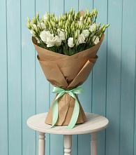 Букет цветов из:  Лизиантусы в Сулаке