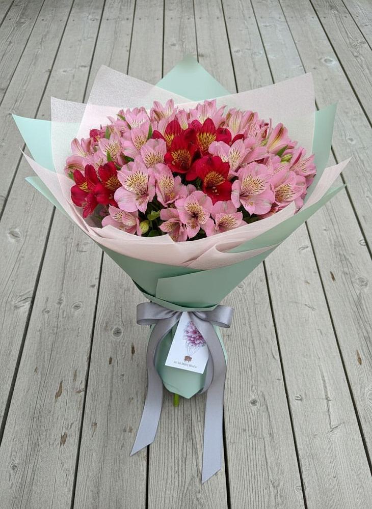 Букет цветов из: Альстромерии в Сулаке