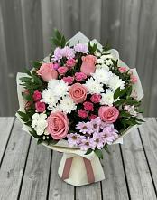 Букет цветов из:  Альстромерии, Гвоздики, Розы и Хризантемы в Сулаке