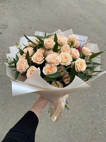 Букет Кремовые розы Латте в Сулаке