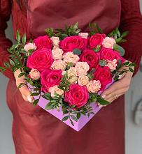 Цветочная композиция из Розы в коробке #REPLACE_PRED# Сулаке