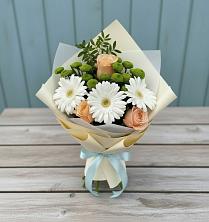 Букет цветов из:  Герберы, Розы и Хризантемы в Сулаке
