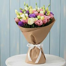 Букет цветов из:  Лизиантусы в Сулаке