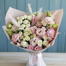 Букет цветов из:  Альстромерии и Розы в Сулаке